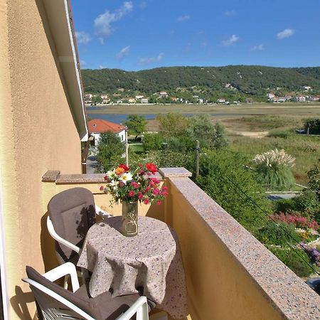 Jaska Anica Apartments Supetarska Draga Exterior foto