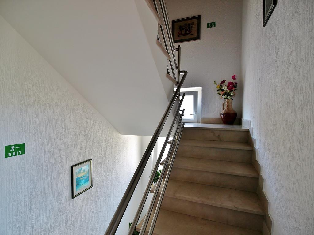 Jaska Anica Apartments Supetarska Draga Exterior foto