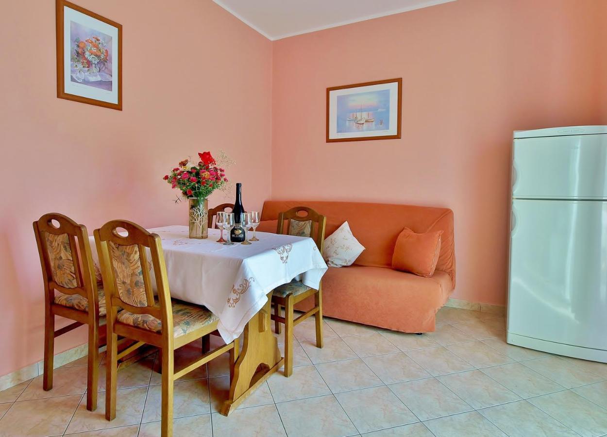 Jaska Anica Apartments Supetarska Draga Exterior foto